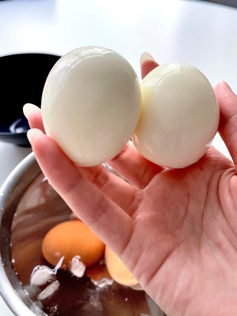 perfectly peeled boiled eggs