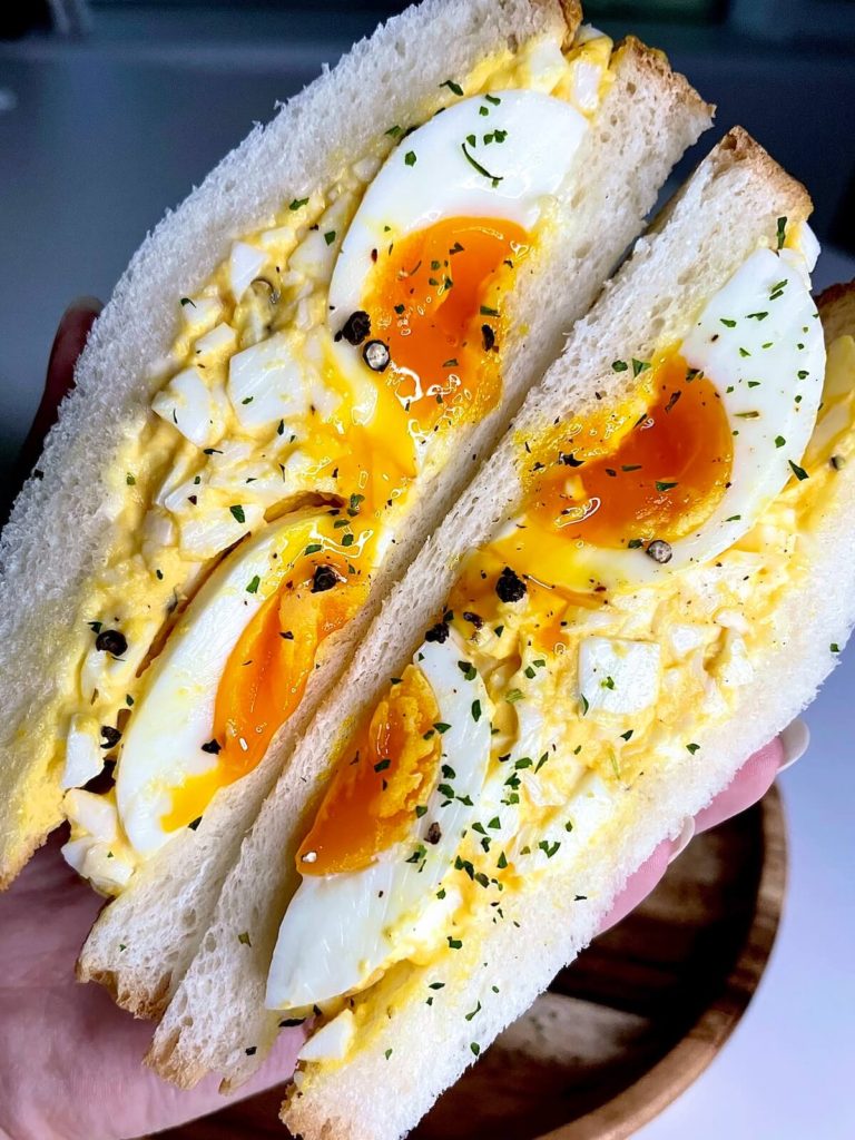 japanese egg sandwich close up